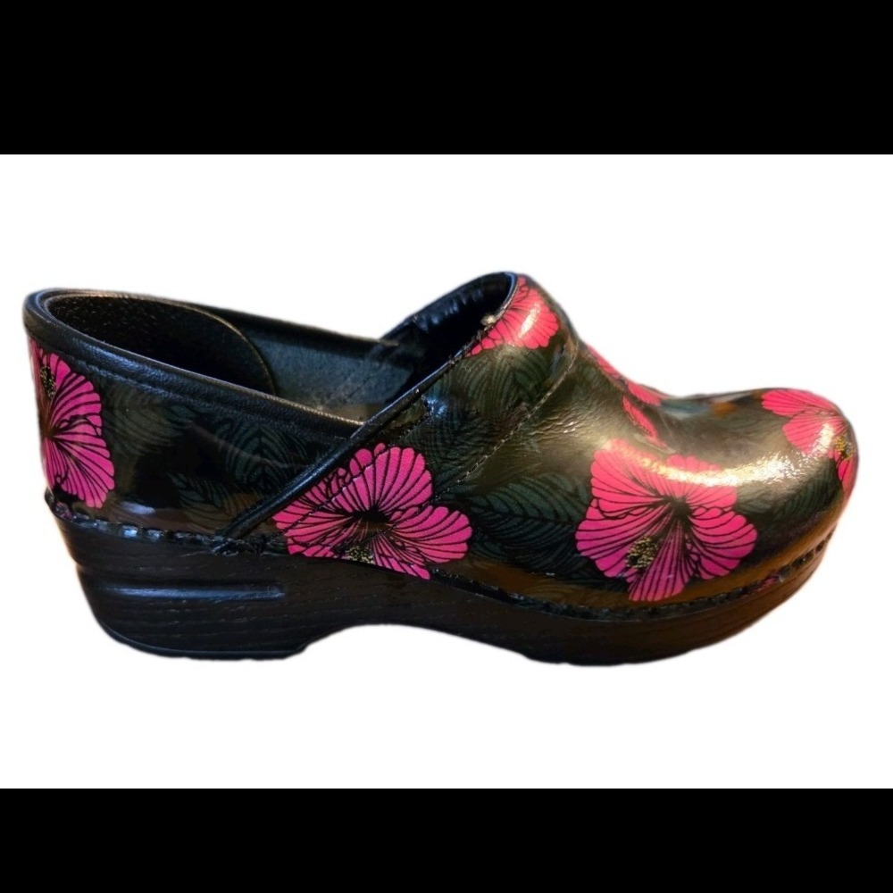 Dansko Professional Pink Hibiscus Floral Patent Leather Clogs Shoes Womens 36